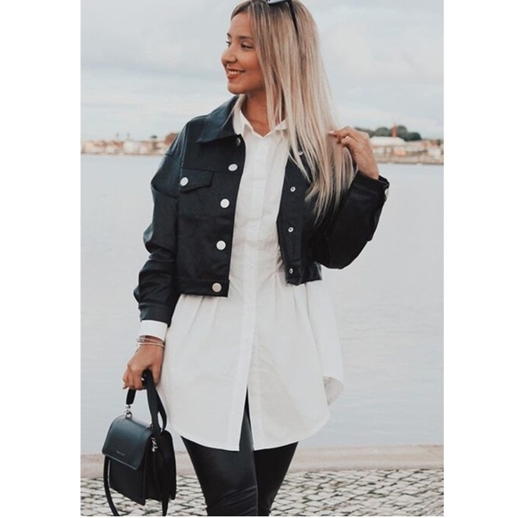 White Waist Fitted Drop Shoulder Buttoned Shirt - Picture 14 of 17